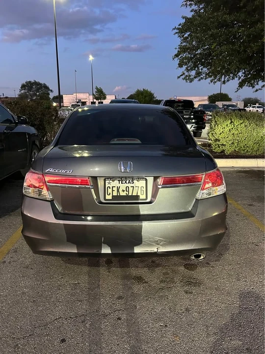 2012 Honda Accord 8th Gen - Image 4 of 10