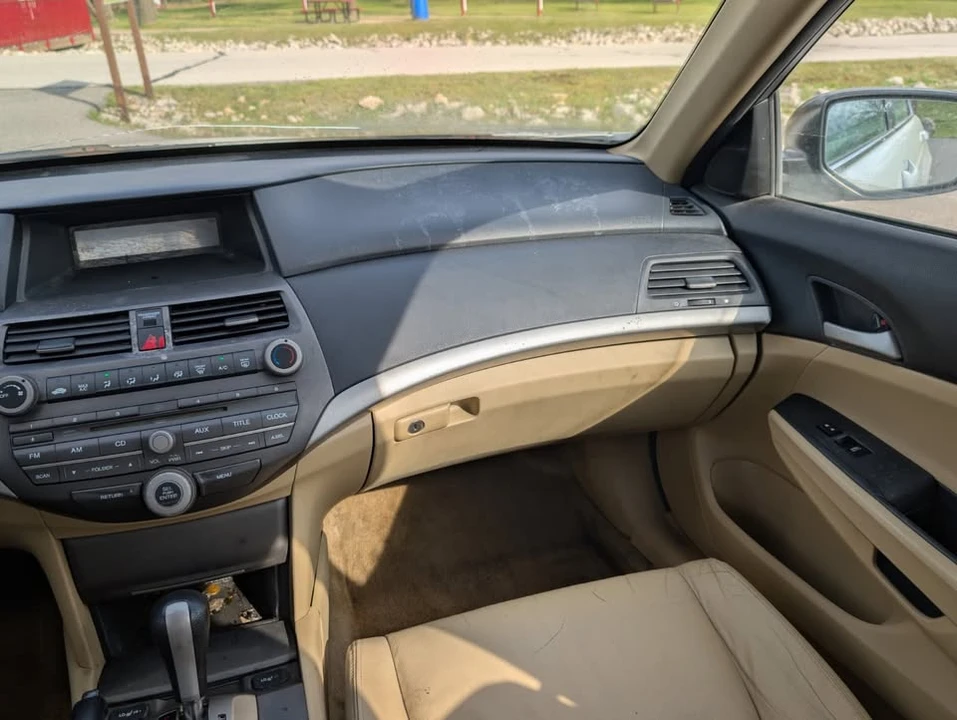 2012 Honda Accord 8th Gen - Image 10 of 14