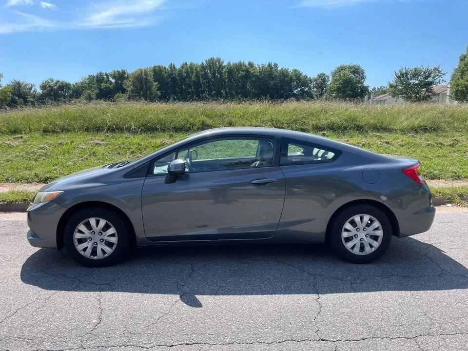 2012 Honda Civic 9th Gen - Image 2 of 20