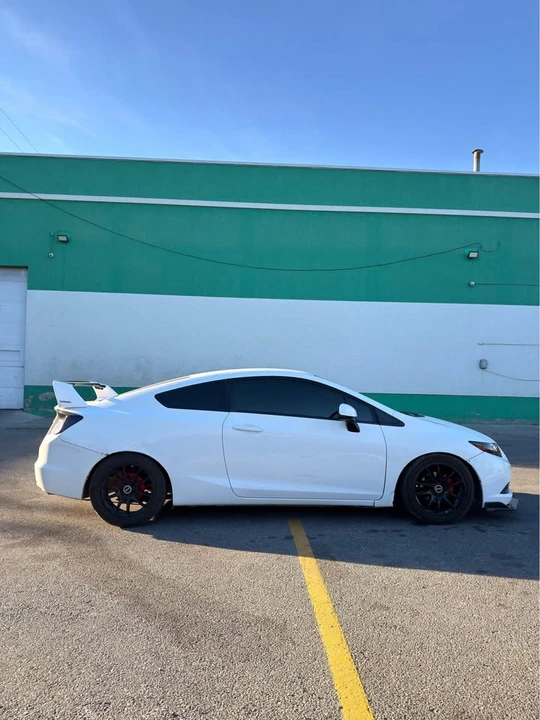 2012 Honda Civic 9th Gen - Image 3 of 10