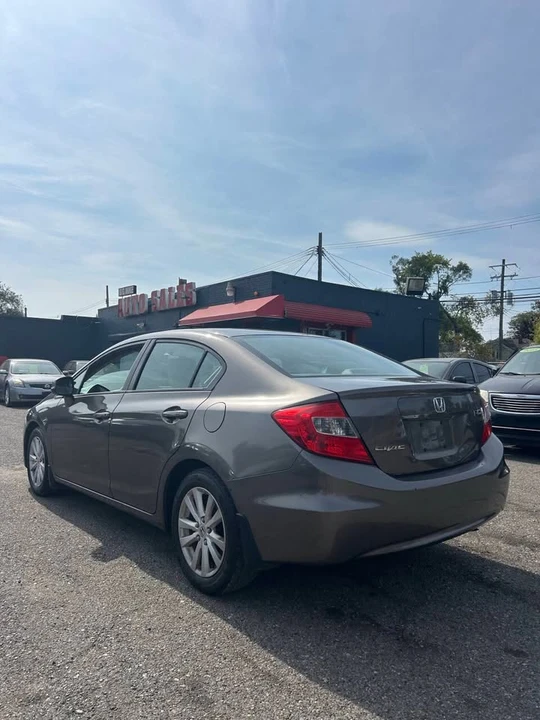 2012 Honda Civic 9th Gen - Image 5 of 15