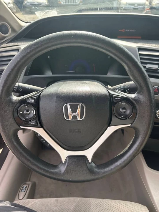2012 Honda Civic 9th Gen - Image 12 of 15