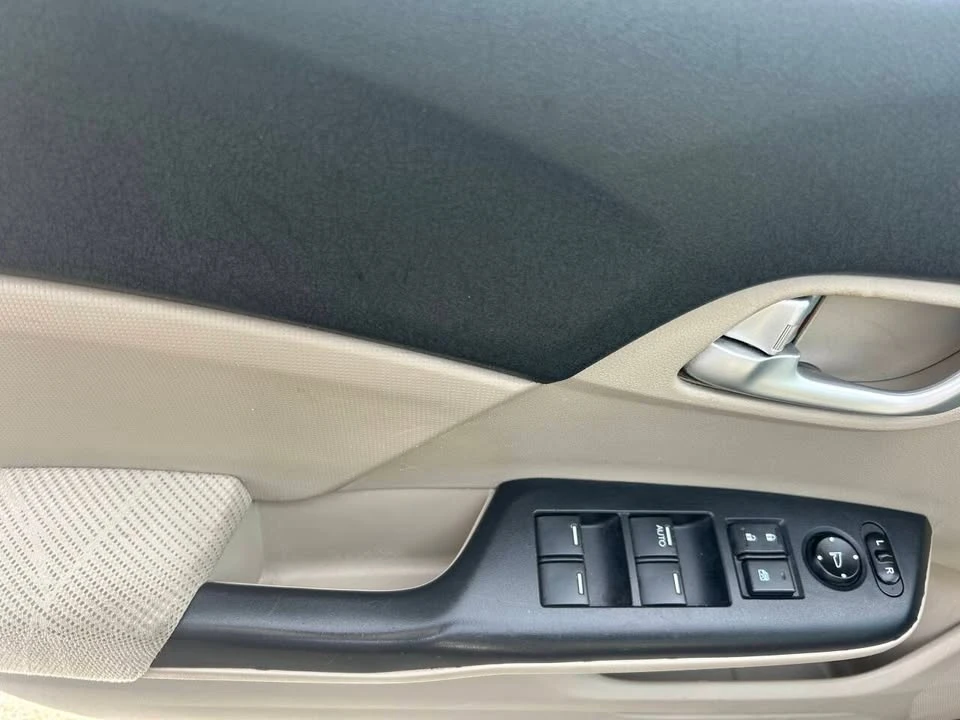2012 Honda Civic 9th Gen - Image 14 of 15
