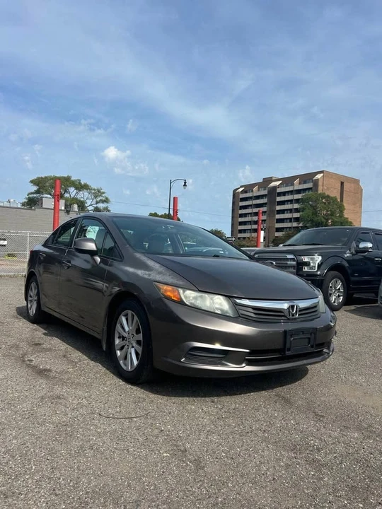 2012 Honda Civic 9th Gen - Image 2 of 15