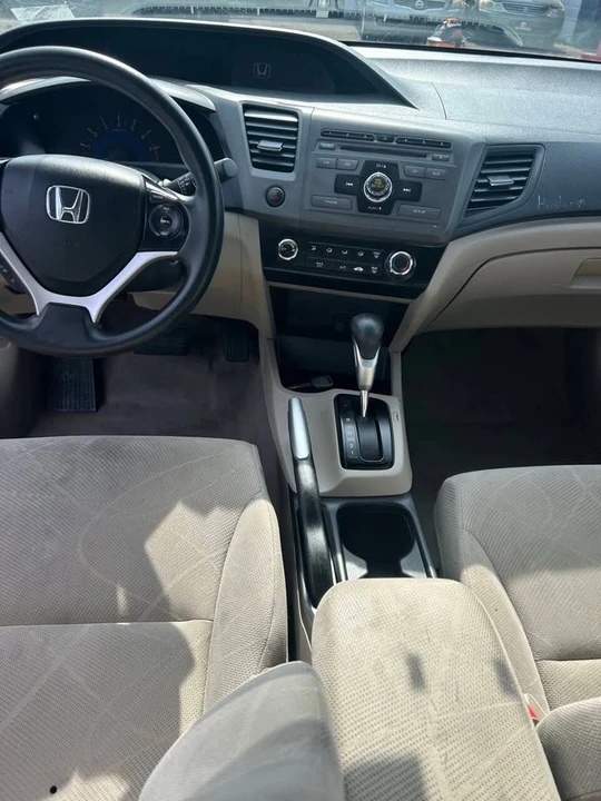 2012 Honda Civic 9th Gen - Image 10 of 15