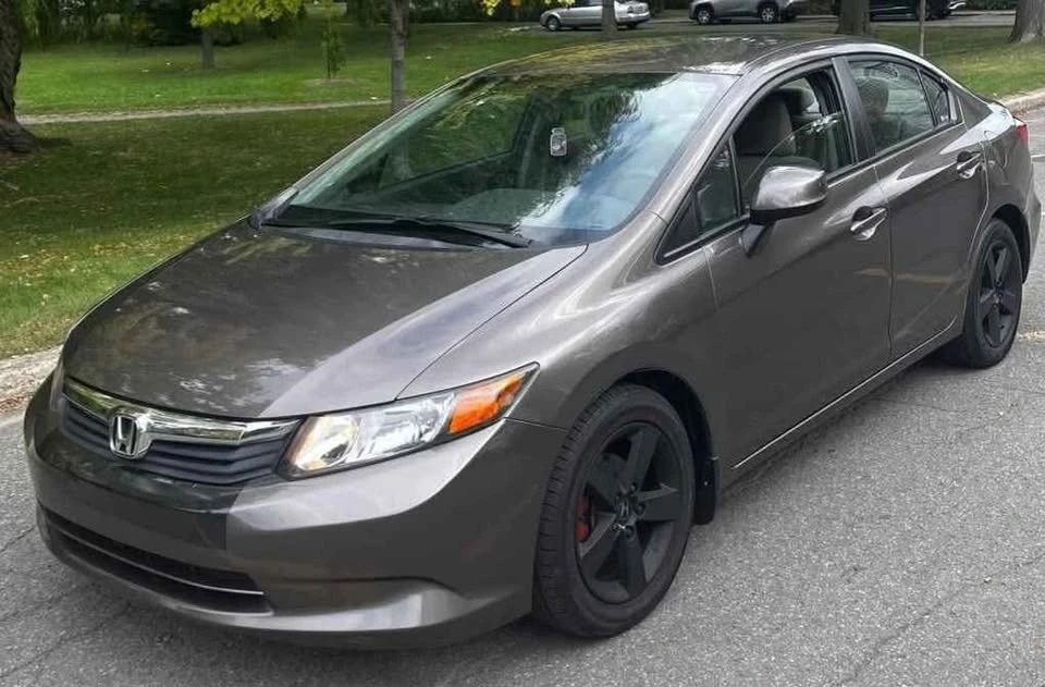 2012 Honda Civic 9th Gen - Image 2 of 7