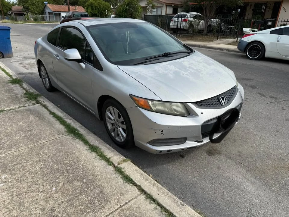 2012 Honda Civic 9th Gen - Image 4 of 5