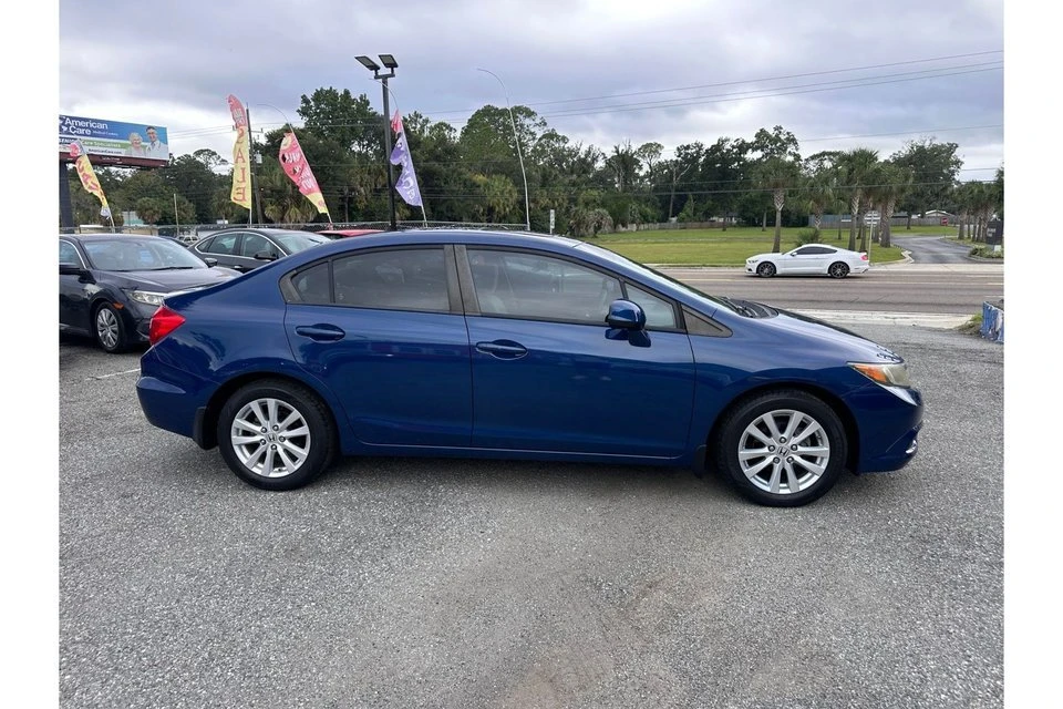 2012 Honda Civic 9th Gen - Image 3 of 19
