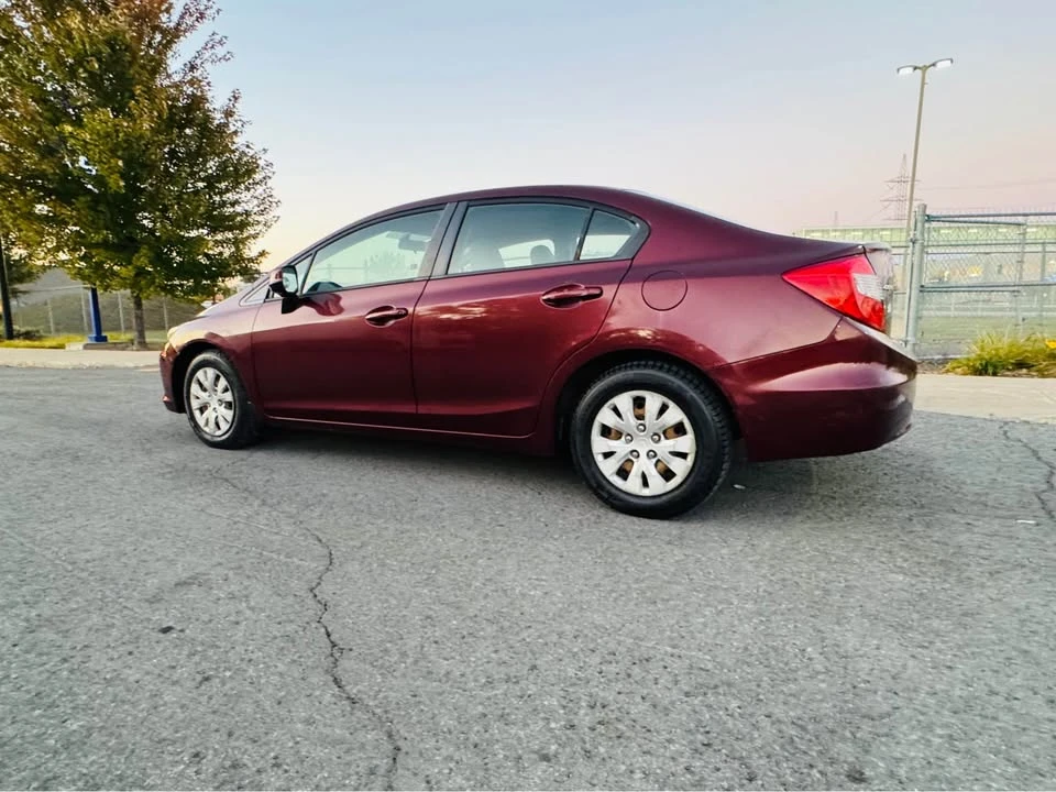 2012 Honda Civic 9th Gen - Image 3 of 11