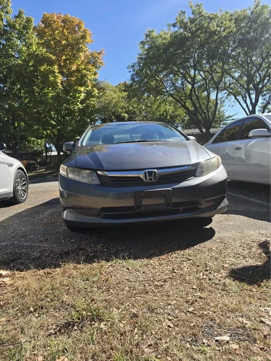 2012 Honda Civic 9th Gen - Image 3 of 8