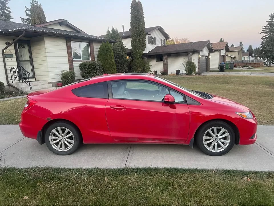 2012 Honda Civic 9th Gen - Image 2 of 11