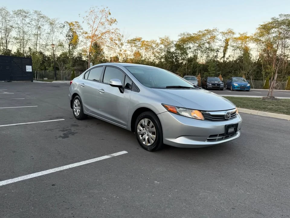 2012 Honda Civic 9th Gen - Image 3 of 9