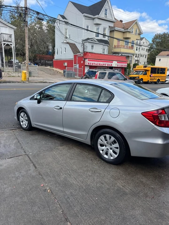 2012 Honda Civic 9th Gen - Image 3 of 6