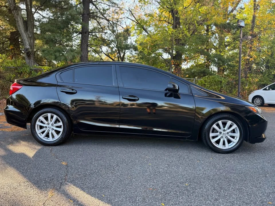 2012 Honda Civic 9th Gen - Image 2 of 11