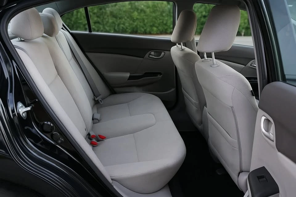 2012 Honda Civic 9th Gen - Image 2 of 9