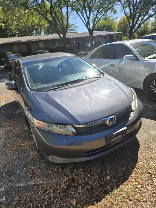 2012 Honda Civic 9th Gen - Image 2 of 8