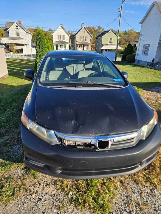 2012 Honda Civic 9th Gen - Image 3 of 10
