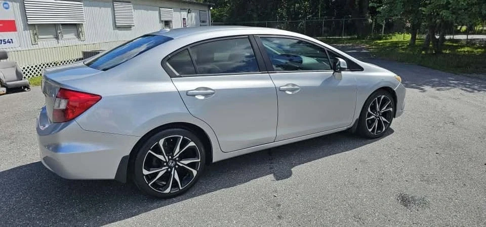 2012 Honda Civic 9th Gen - Image 5 of 15