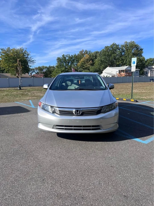 2012 Honda Civic 9th Gen - Image 9 of 16