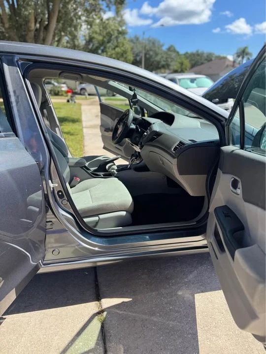 2012 Honda Civic 9th Gen - Image 11 of 19