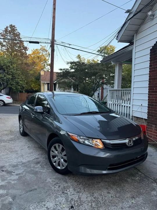 2012 Honda Civic 9th Gen - Image 3 of 8