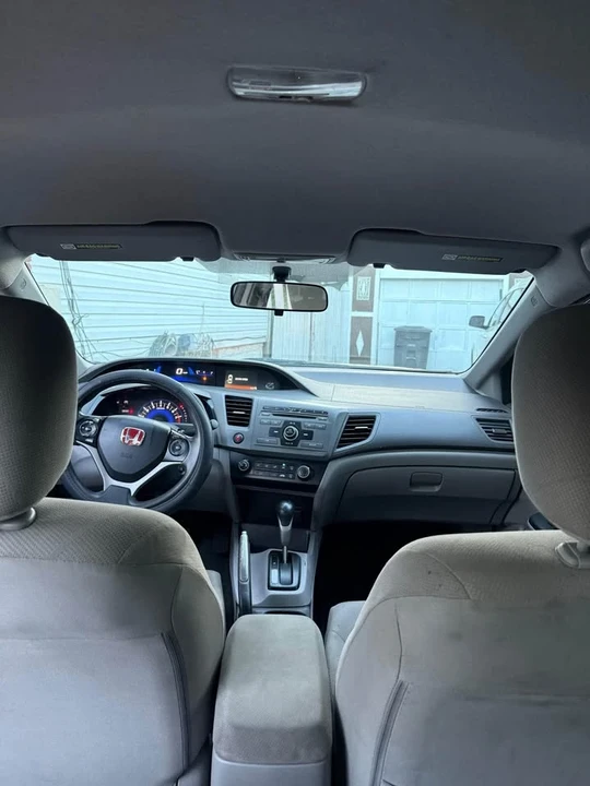 2012 Honda Civic 9th Gen - Image 5 of 8