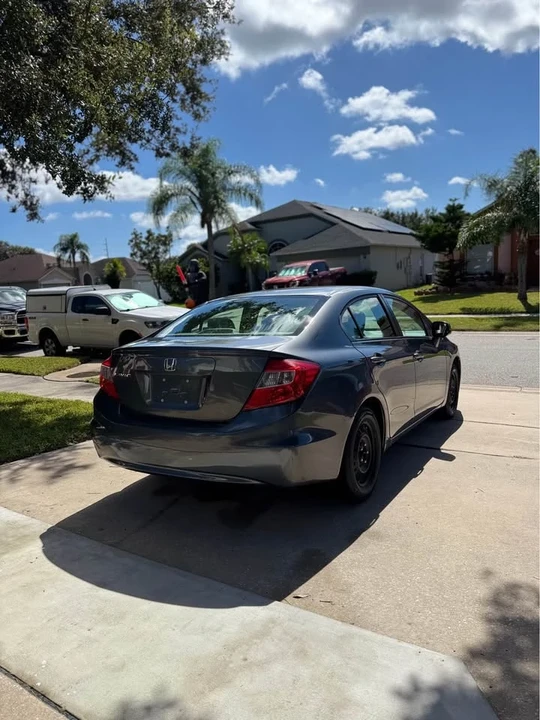 2012 Honda Civic 9th Gen - Image 5 of 19
