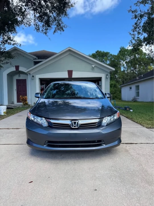 2012 Honda Civic 9th Gen - Image 2 of 19