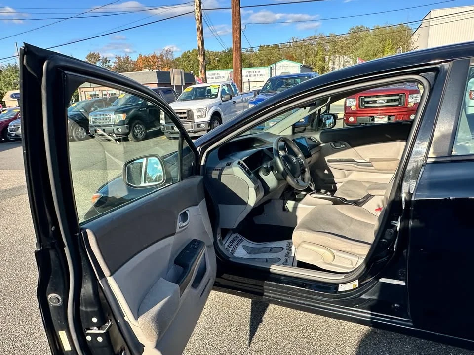 2012 Honda Civic 9th Gen - Image 10 of 19
