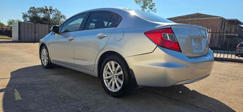 2012 Honda Civic 9th Gen - Image 12 of 20
