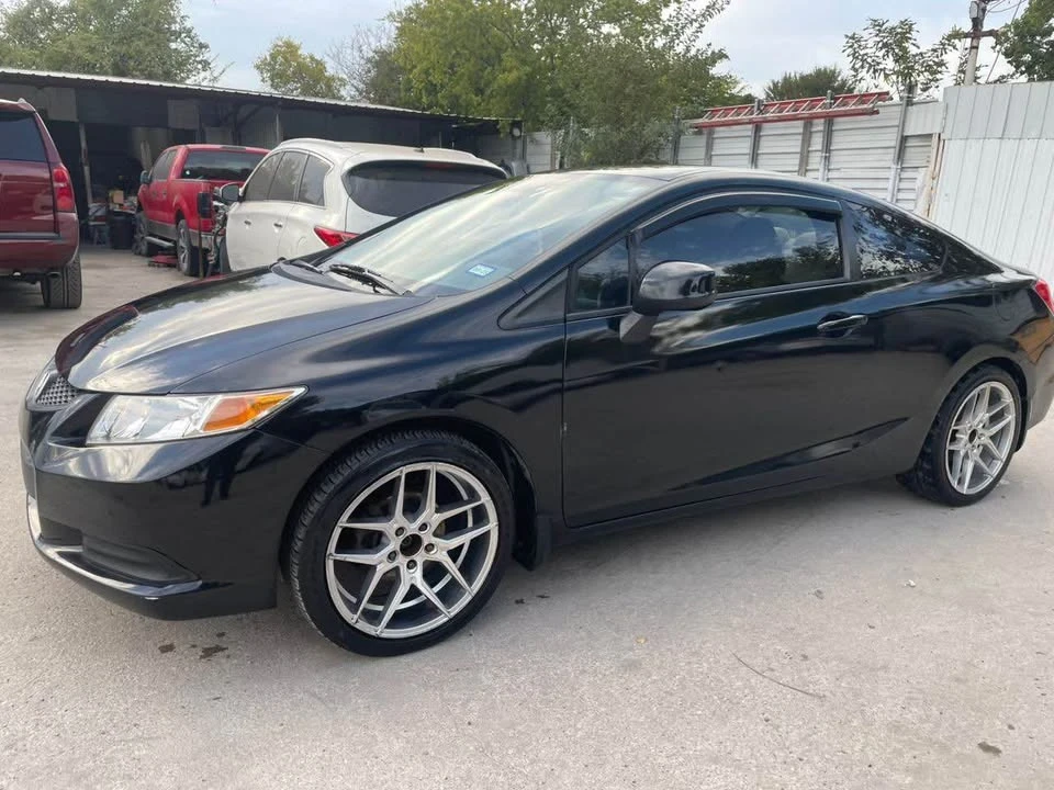 2012 Honda Civic 9th Gen - Image 6 of 9