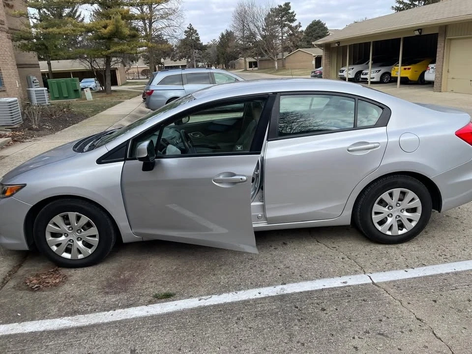 2012 Honda Civic 9th Gen - Image 6 of 6