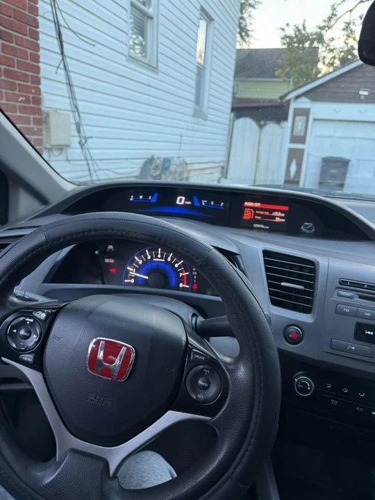 2012 Honda Civic 9th Gen - Image 6 of 8