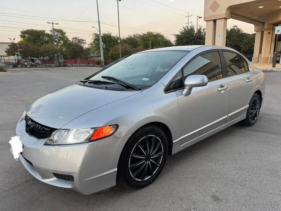 2012 Honda Civic 9th Gen - Image 3 of 7