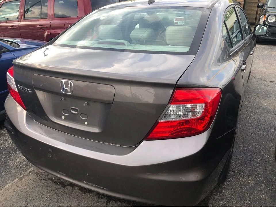 2012 Honda Civic 9th Gen - Image 2 of 7