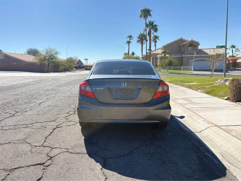 2012 Honda Civic 9th Gen - Image 3 of 9
