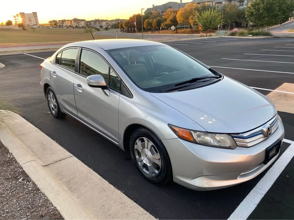 2012 Honda Civic 9th Gen - Image 2 of 20