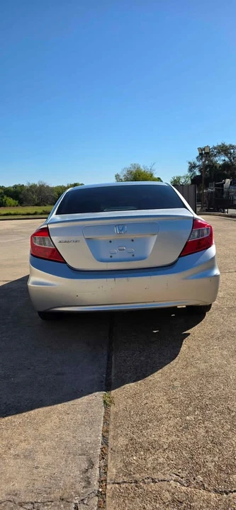 2012 Honda Civic 9th Gen - Image 10 of 20
