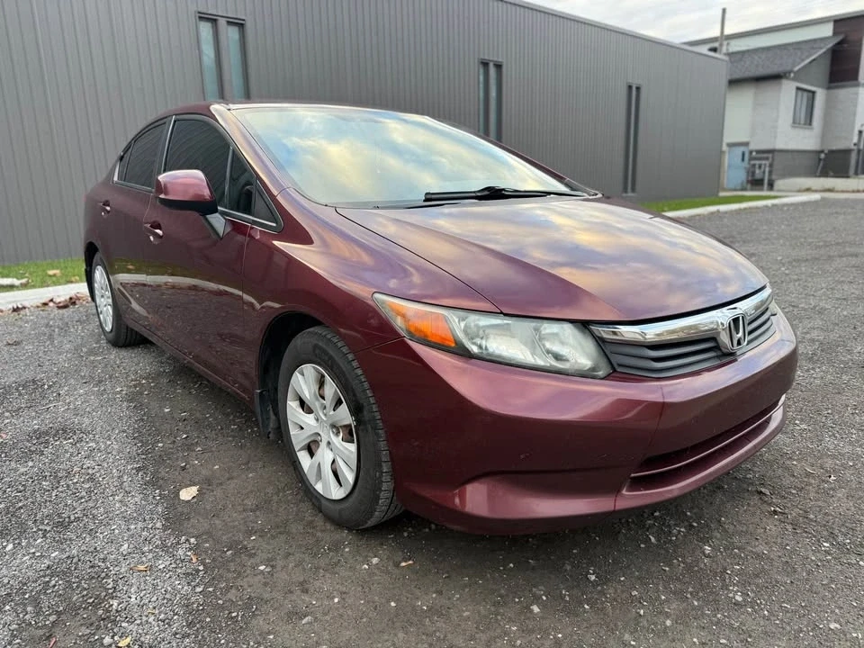 2012 Honda Civic 9th Gen - Image 2 of 17
