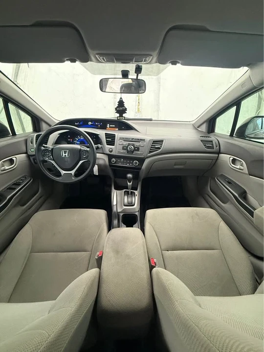 2012 Honda Civic 9th Gen - Image 9 of 17