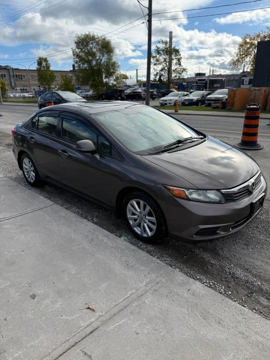 2012 Honda Civic 8th Gen - Image 7 of 15