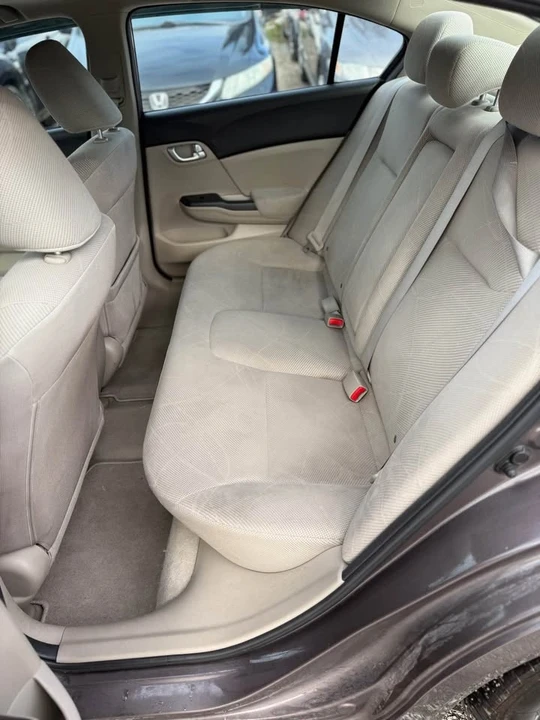 2012 Honda Civic 8th Gen - Image 11 of 15
