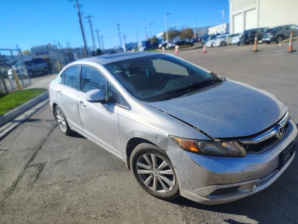 2012 Honda Civic 9th Gen - Image 2 of 9