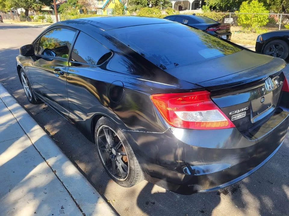 2012 Honda Civic 9th Gen - Image 4 of 5