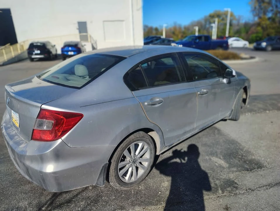 2012 Honda Civic 9th Gen - Image 5 of 9