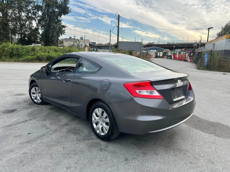 2012 Honda Civic 9th Gen - Image 5 of 11