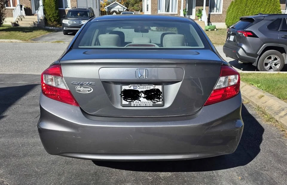 2012 Honda Civic 9th Gen - Image 2 of 11