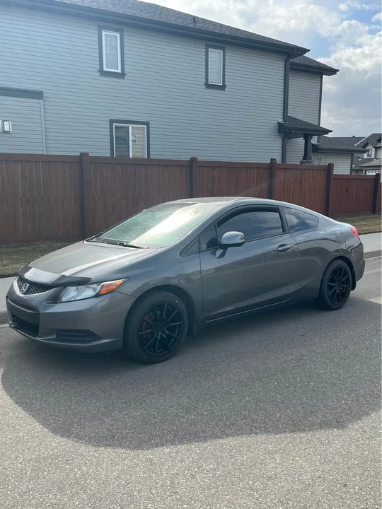 2012 Honda Civic 9th Gen - Image 2 of 3