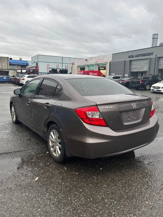 2012 Honda Civic 9th Gen - Image 6 of 12