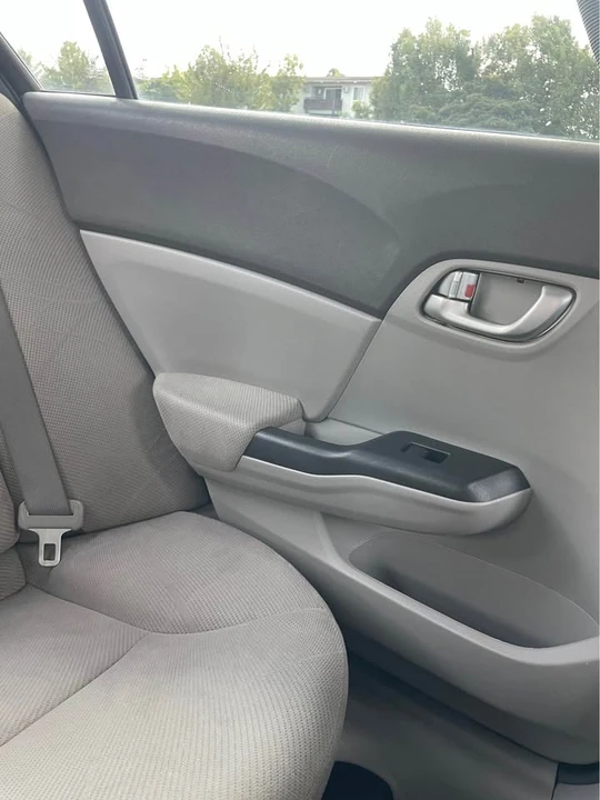 2012 Honda Civic 9th Gen - Image 7 of 19